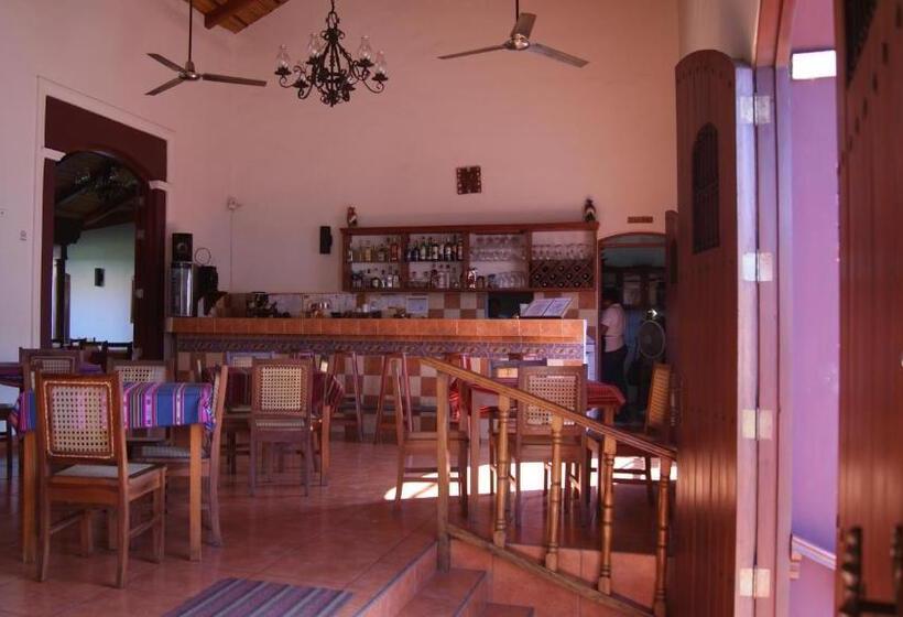 호텔 Cacique Adiact