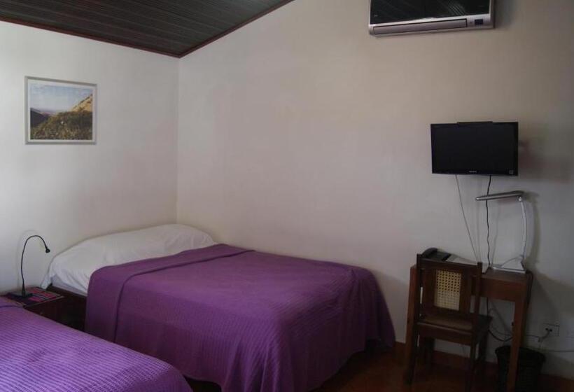 호텔 Cacique Adiact