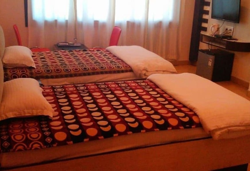 בית מלון כפרי Garv Residencia Gaya