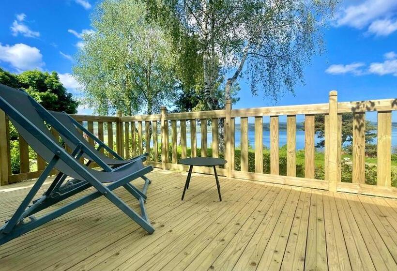 Отель Les Terrasses Du Lac