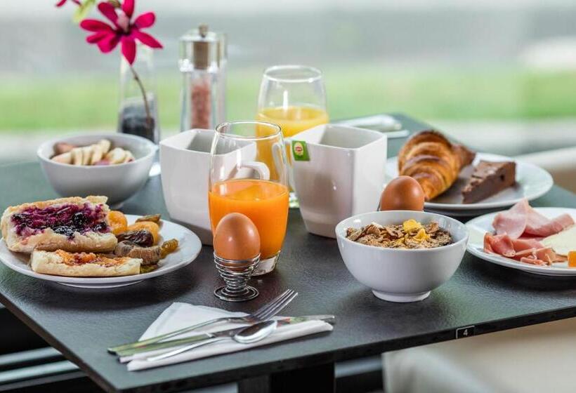 Отель Les Terrasses Du Lac