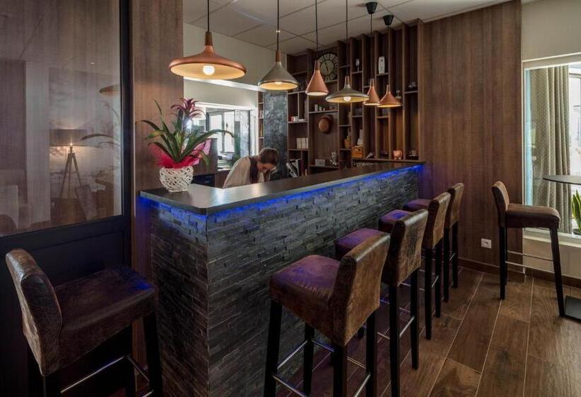 Отель Les Terrasses Du Lac