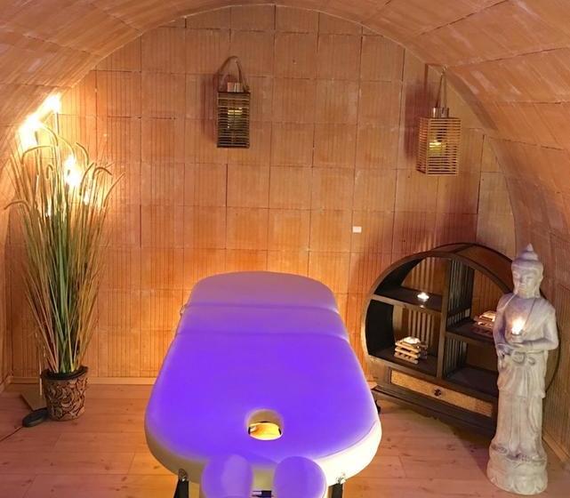 هتل Suites & Spa