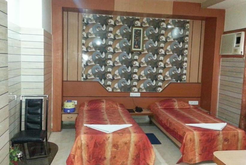 ホテル Mahabir Galaxy