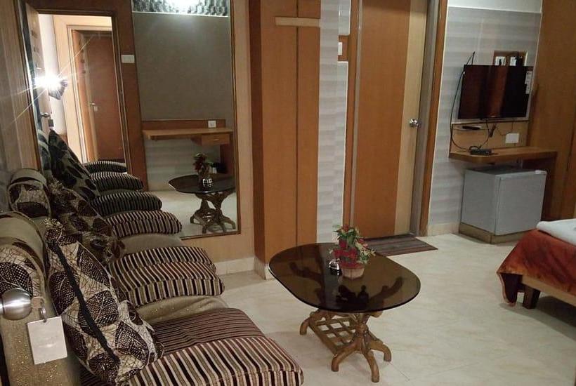 ホテル Mahabir Galaxy