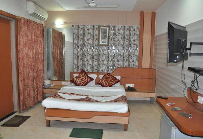 ホテル Mahabir Galaxy