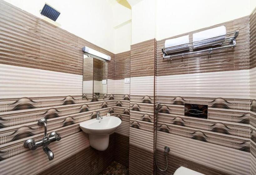 فندق Oyo Rooms Golden Four Way Road Kanyakumari