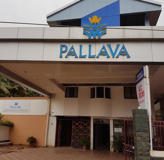 בית מלון כפרי Pallava Rajadhani