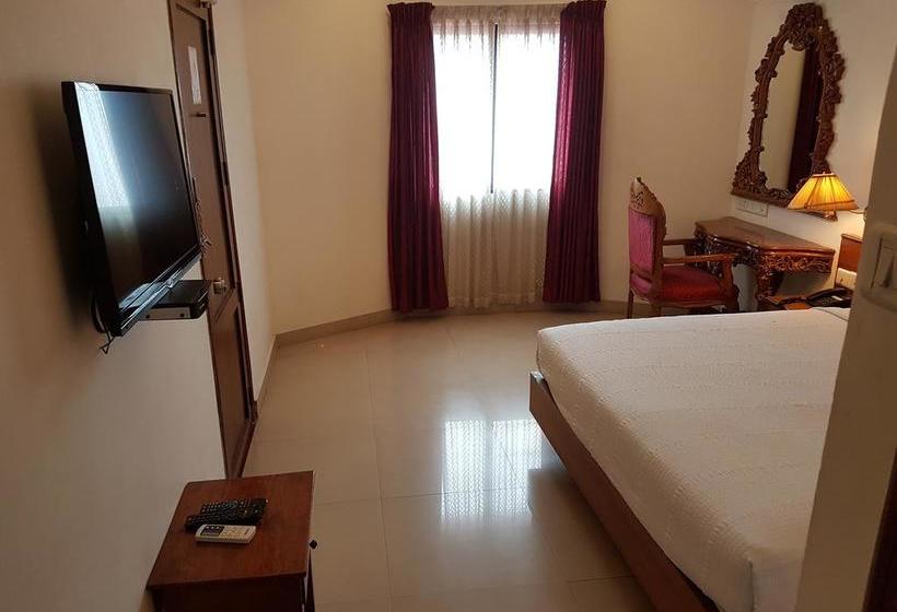 בית מלון כפרי Pallava Rajadhani