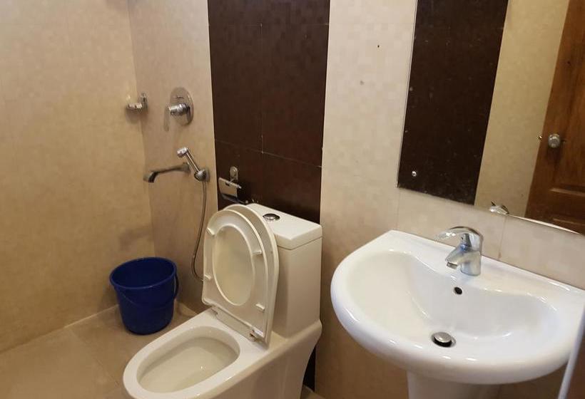 בית מלון כפרי Pallava Rajadhani