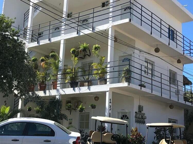 ホテル Sayulita Kart Inn