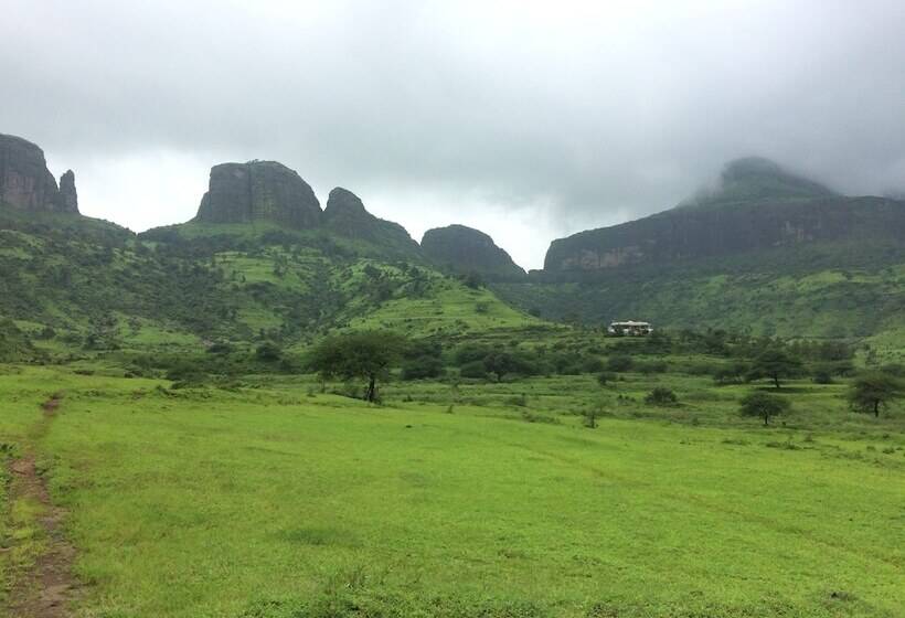 בית מלון כפרי Shivas Inn