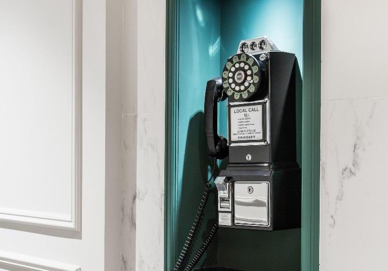 هتل The Broadview