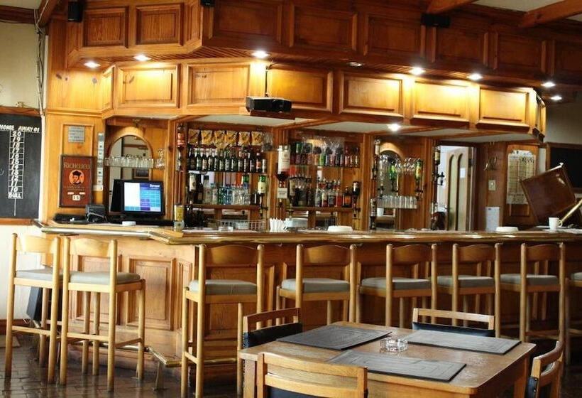 فندق The Hamlet Country Lodge