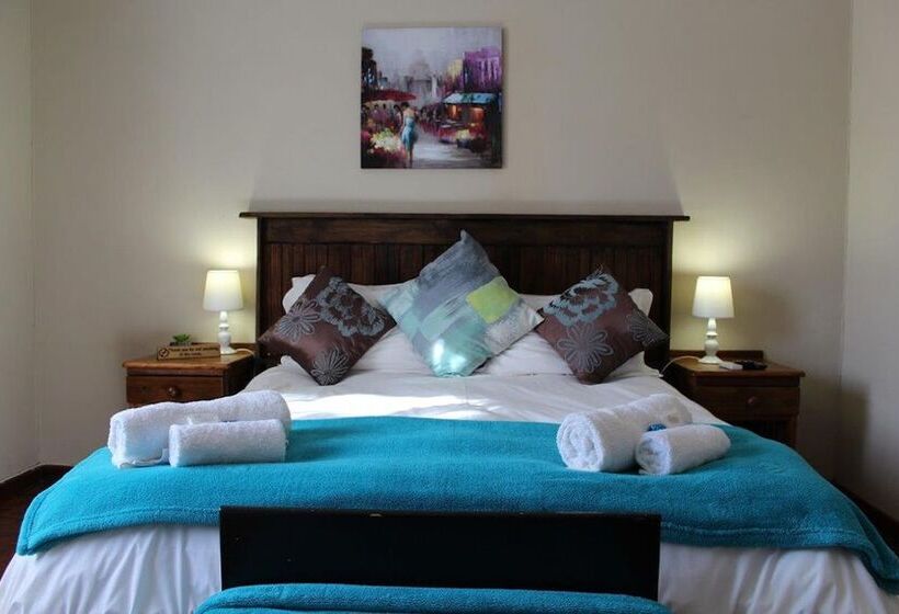 فندق The Hamlet Country Lodge