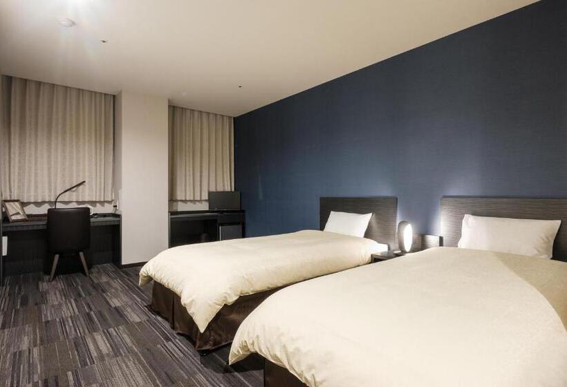 The Premium Hotel In Rinku