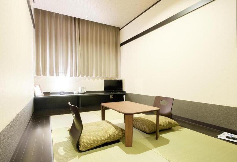 The Premium Hotel In Rinku