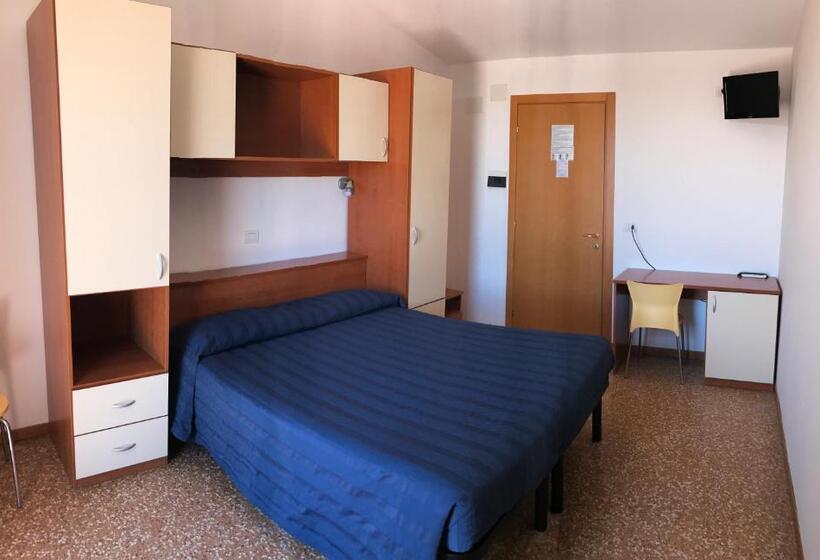 فندق Turismo Europa