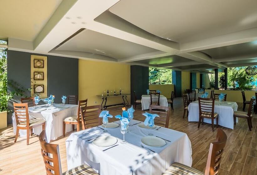 Отель Villa Armonia Luxury Suites