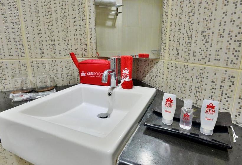 בית מלון כפרי Zen Rooms Singosaren