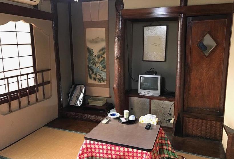 Niko Ryokan