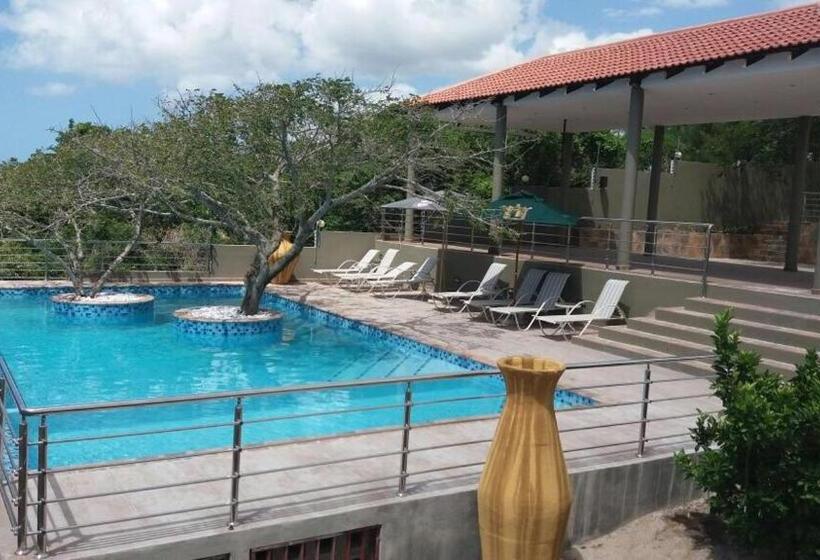 リゾートホテル Ossanzaia Bilene Lodge