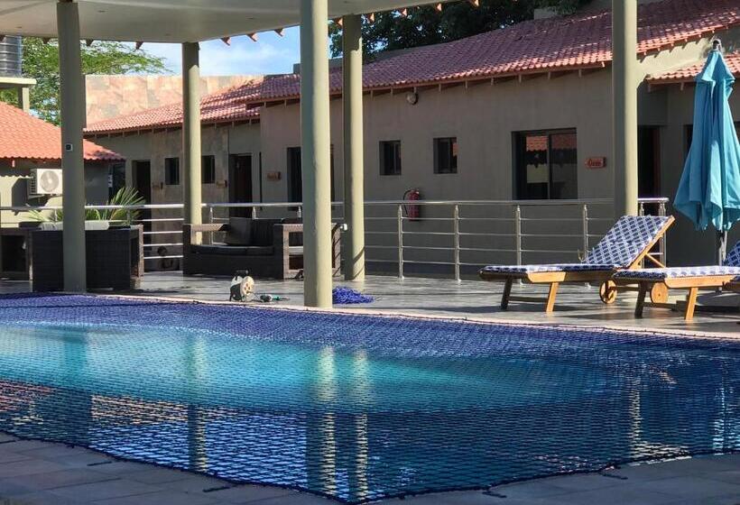 Курорт Ossanzaia Bilene Lodge