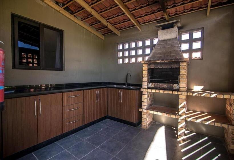 リゾートホテル Ossanzaia Bilene Lodge