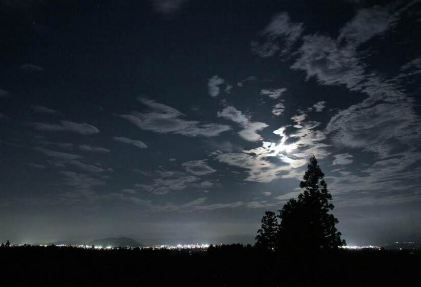 Youth Guest House Atoma   Hostel