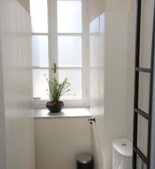 هتل Oiko Mini Suites