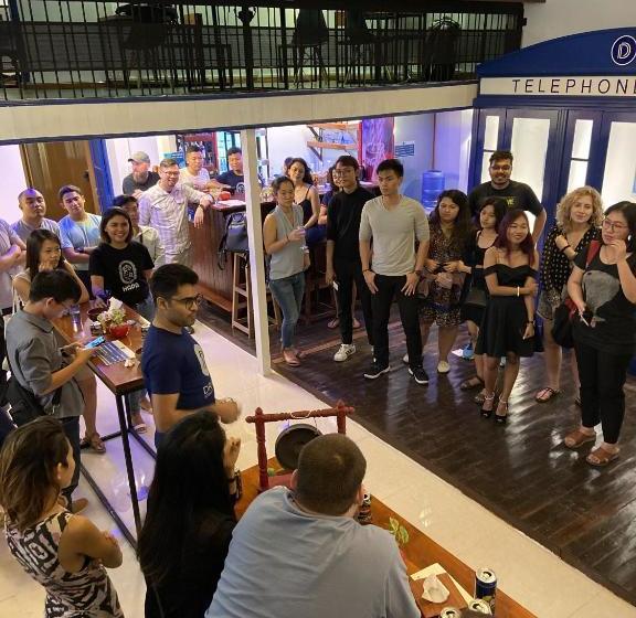 Hostel Draper Startup House For Entrepreneurs