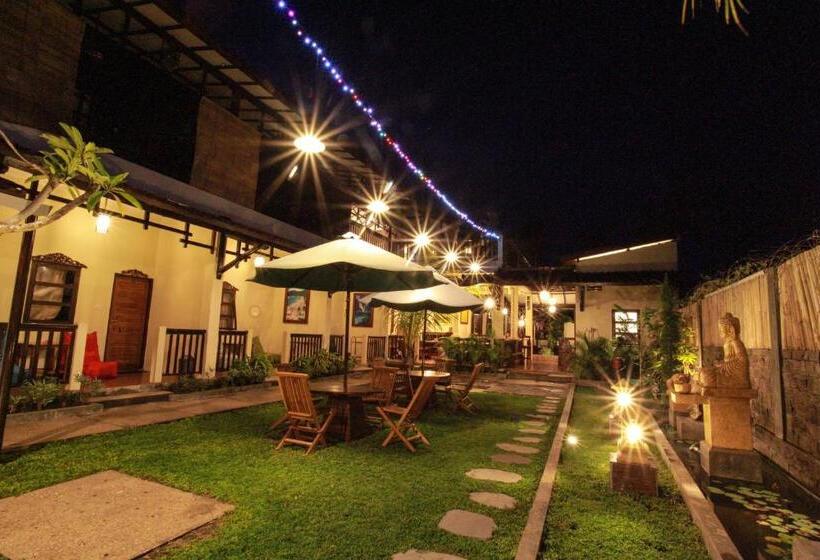 هاستل Gili Buana