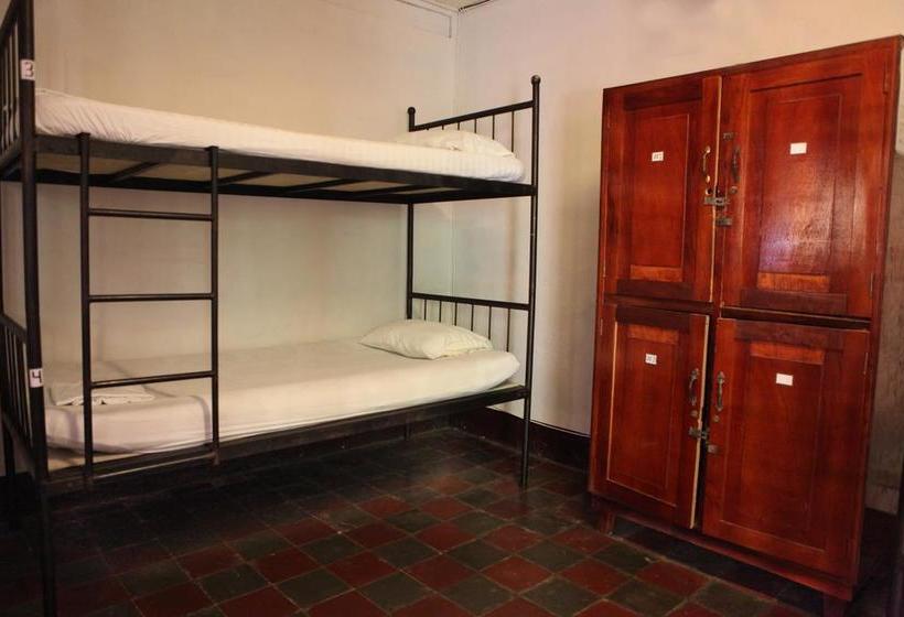 هاستل Hostal La Tortuga Booluda