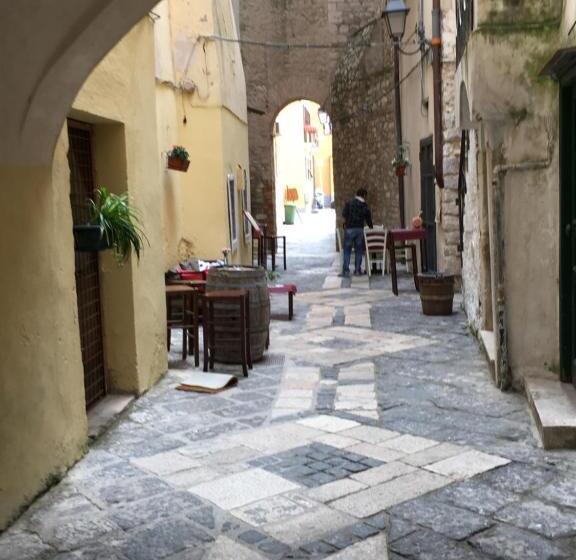 住宿加早餐  Almayer Noemi