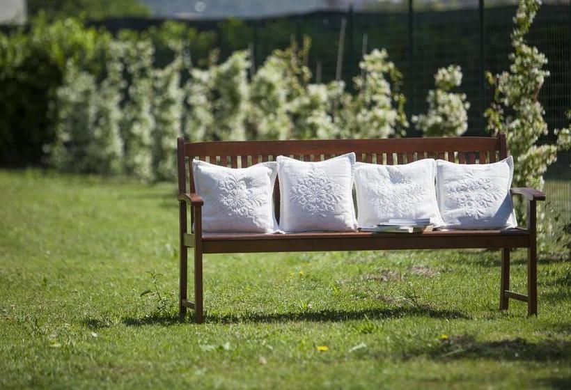 مبيت وإفطار Antico Casale Spezia Pelagalli