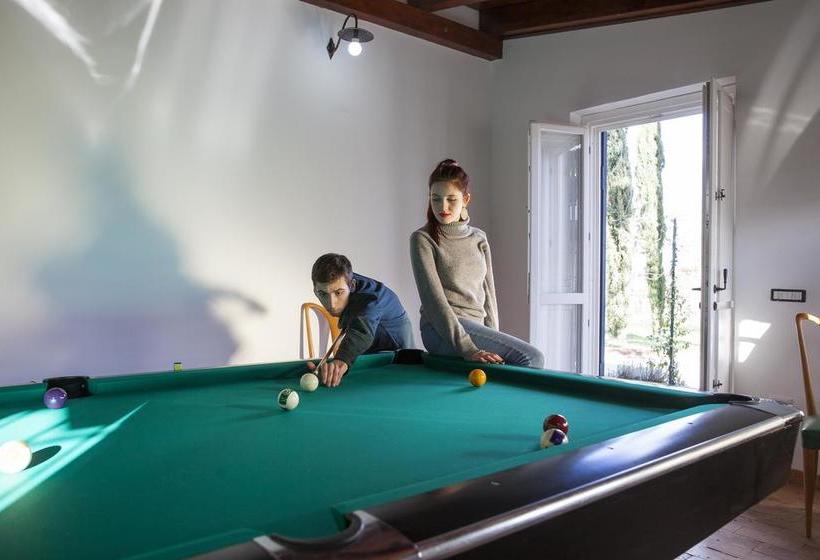 مبيت وإفطار Antico Casale Spezia Pelagalli