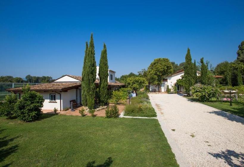 مبيت وإفطار Antico Casale Spezia Pelagalli