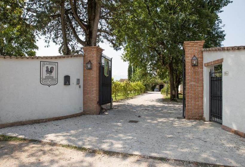 مبيت وإفطار Antico Casale Spezia Pelagalli