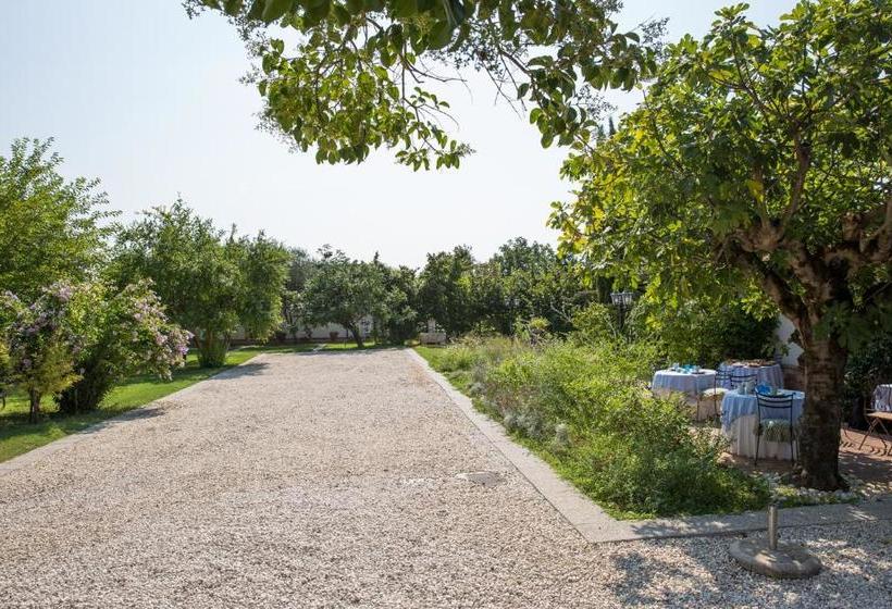 مبيت وإفطار Antico Casale Spezia Pelagalli