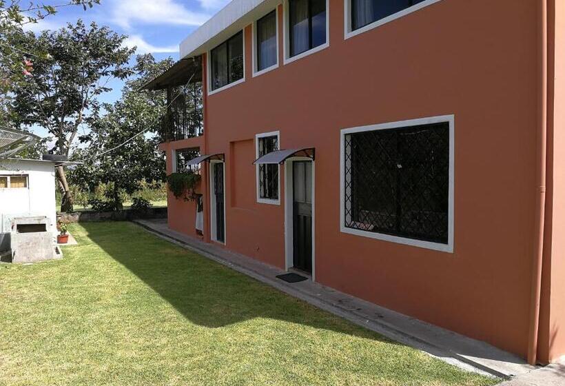 Bed & Breakfast Chapelet Hostal