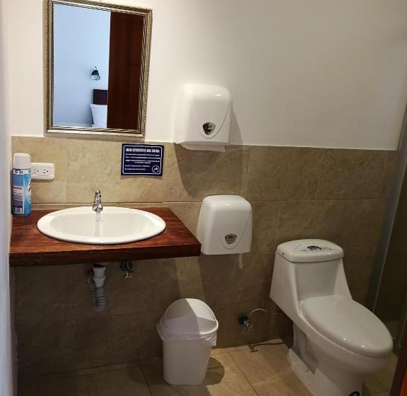 Bed & Breakfast Chapelet Hostal