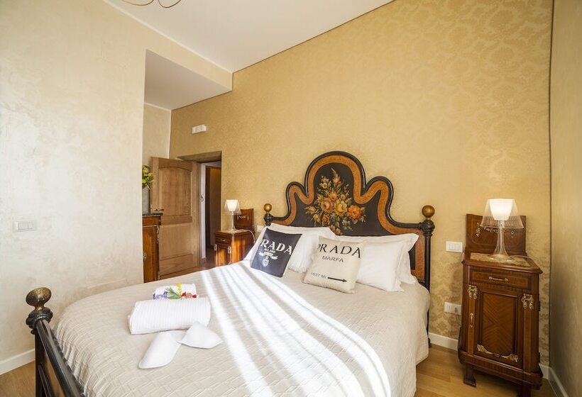 Regina Bed And Breakfast