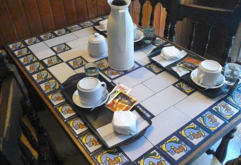 Emperatriz Hotel Familiar