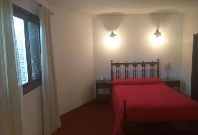 Emperatriz Hotel Familiar