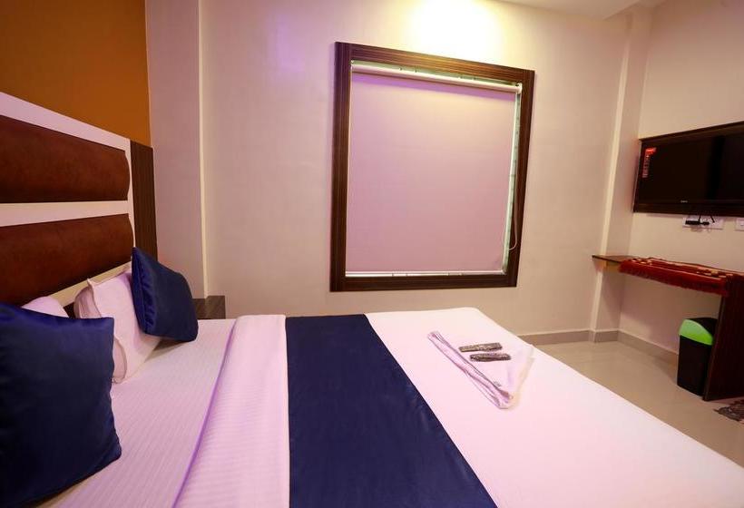 בית מלון כפרי Fab Blue Orchid Railway Station