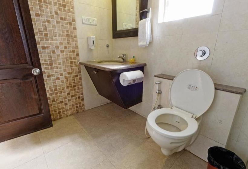 בית מלון כפרי Fab Blue Orchid Railway Station