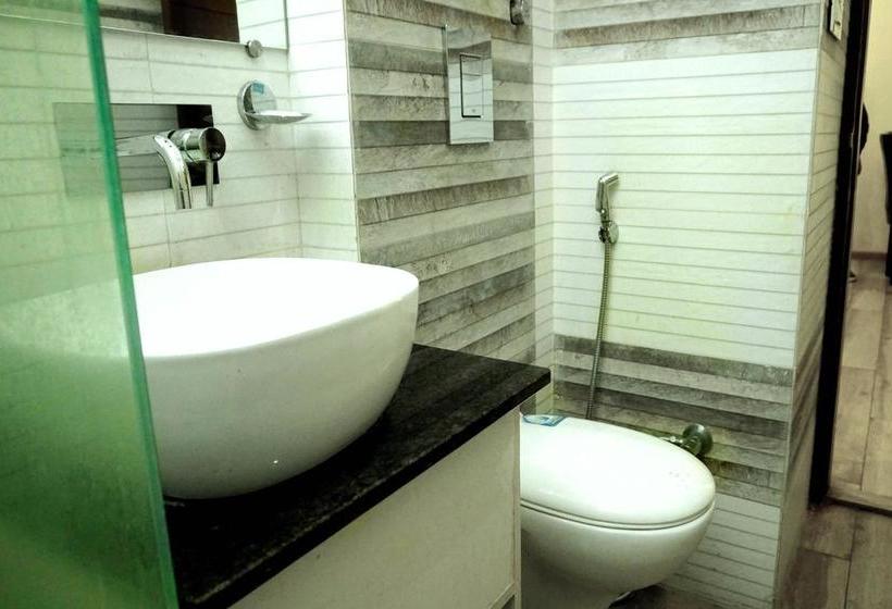 בית מלון כפרי Fab Blue Orchid Railway Station