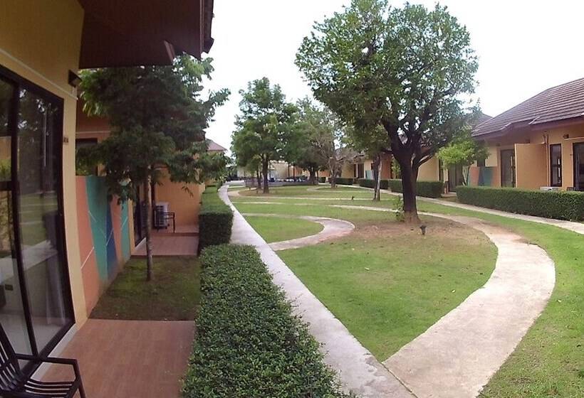 Green Adamas Resort Chumphon