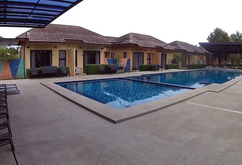 Green Adamas Resort Chumphon