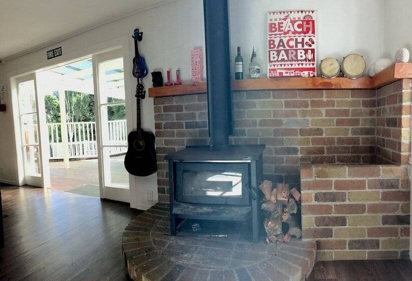 Hekerua Lodge Backpackers Hostel Waiheke Island